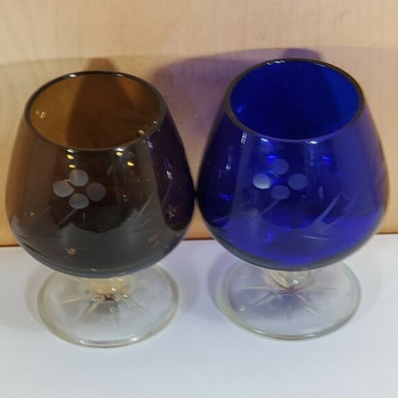 2 Etched Floral Cordial Glasses 3" whiskey multicolor glass 2oz - Picture 4 of 9